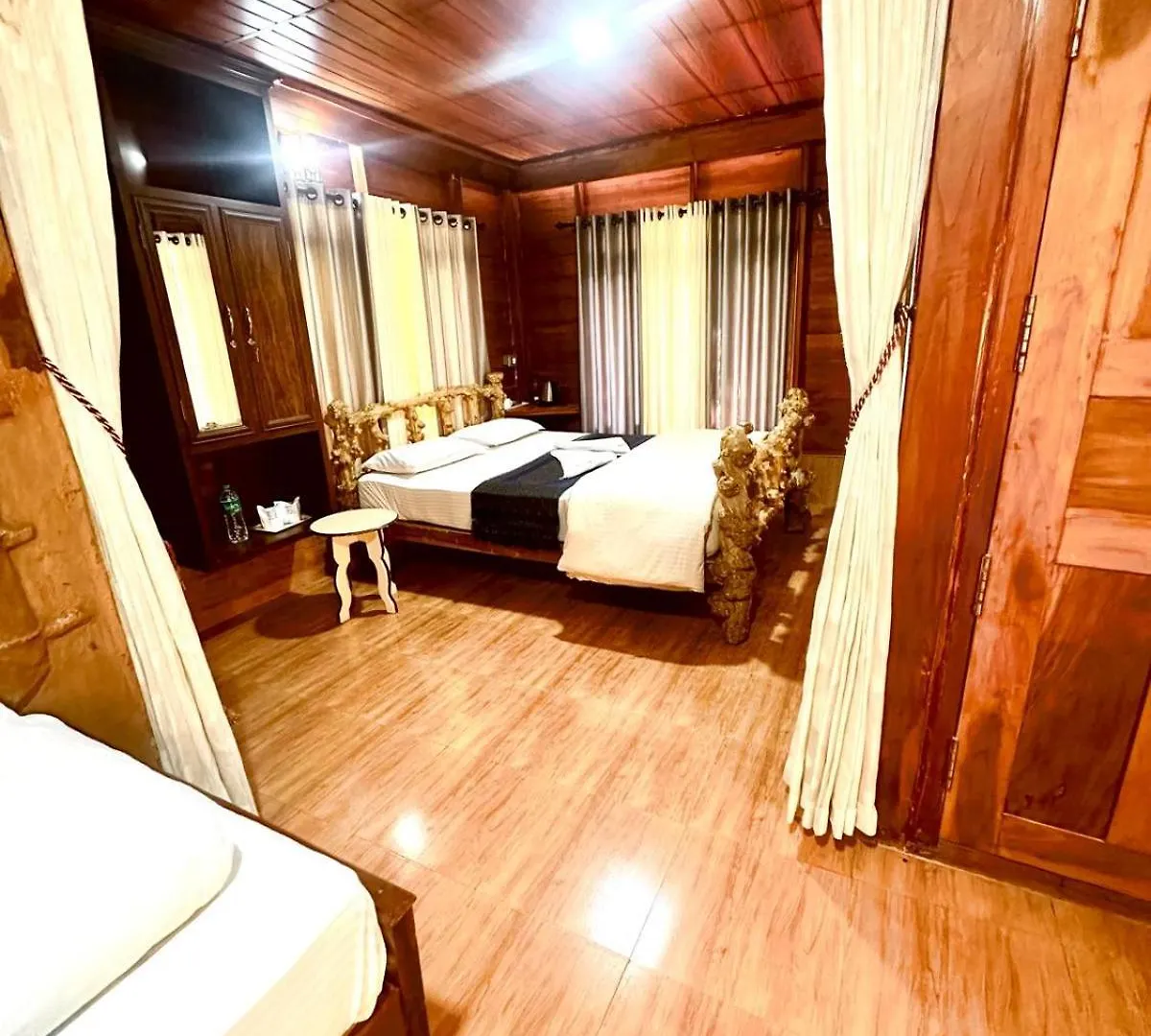 Pugmarks Jungle Lodge Chegat 3*,  India