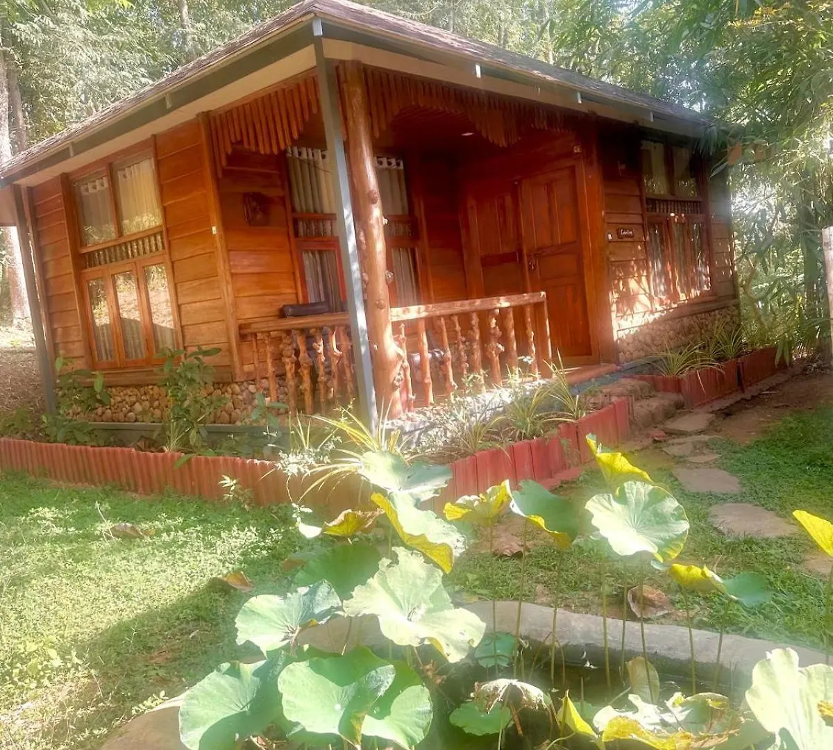 *** Resort Pugmarks Jungle Lodge Chegat India