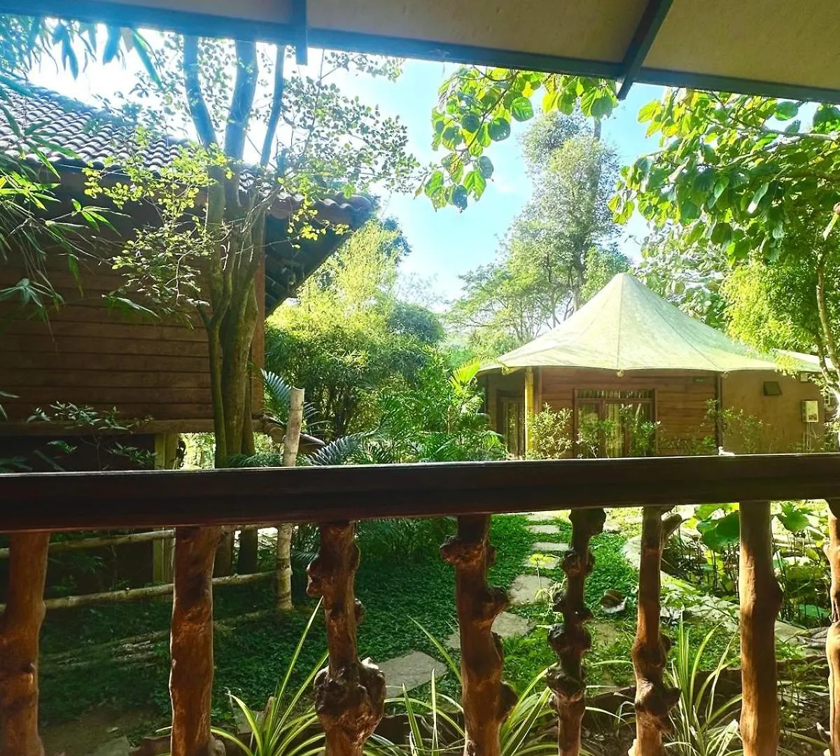 Pugmarks Jungle Lodge Chegat