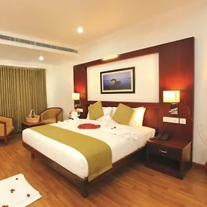 4* Hotel Raj Regency