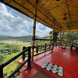  Farm stay Angels Nest 2 Acra Private Plantation Mountain Area Balconey Sunrice View Nearby Ngarhole Wild Life , Tholpetty Wild Life , Pakshipathalam Bird Santuary , Kuruva Island # Thirunelly & Thrissilery Temple Near By Secure Wayanad Kerala